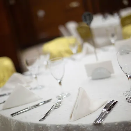 Crowne Plaza By Ihg Hotel