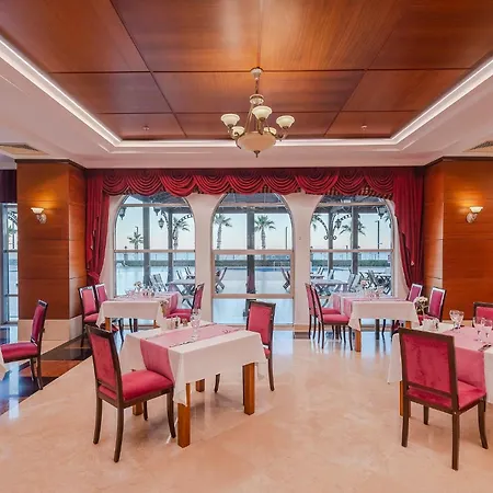 Otel Crowne Plaza By Ihg Antalya