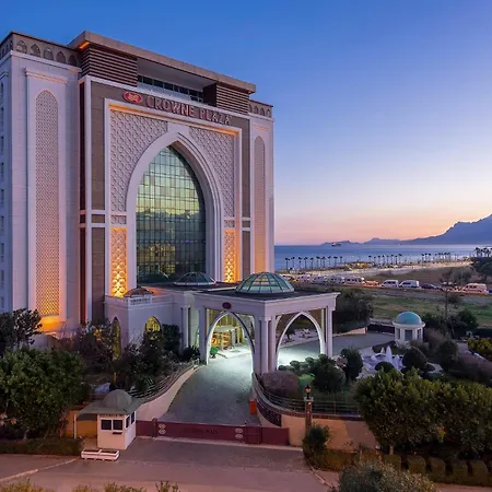 Crowne Plaza By Ihg Otel 5*